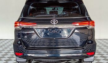 TOYOTA 2WD 2018 2.4V AT FORTUNER BLACK  5179 full