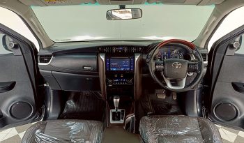 TOYOTA 2WD 2018 2.4V AT FORTUNER BLACK  5179 full
