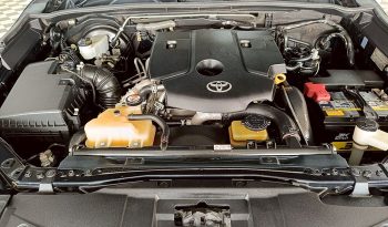 TOYOTA 2WD 2018 2.4V AT FORTUNER BLACK  5179 full