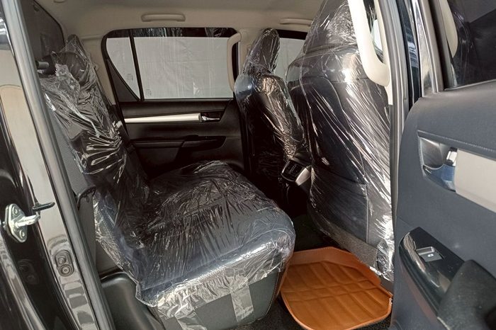 REVO 4WD 2020 2.8G AT DOUBLE CAB BLACK  5618 full