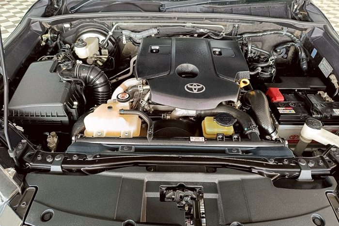 REVO 4WD 2020 2.8G AT DOUBLE CAB BLACK  5618 full