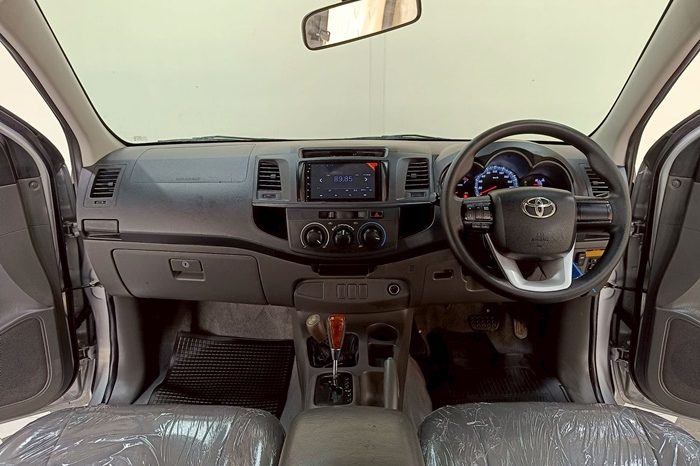 VIGO 4WD 2013 2.7J AT SMART CAB SILVER  6084 full