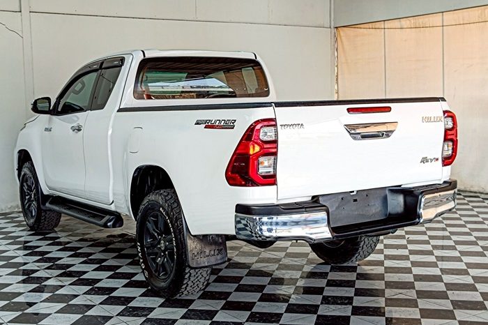 REVO PRE 2021 2.4 ENTRY AT SMART CAB WHITE  6230 full