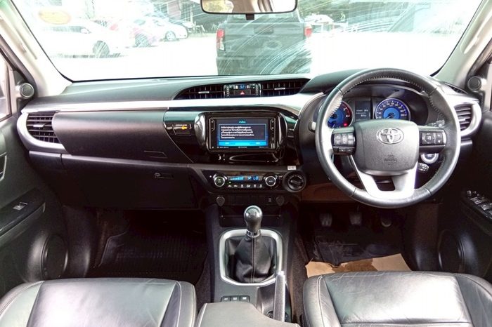 REVO 4WD 2020 2.8G MT DOUBLE CAB SILVER  7057 full