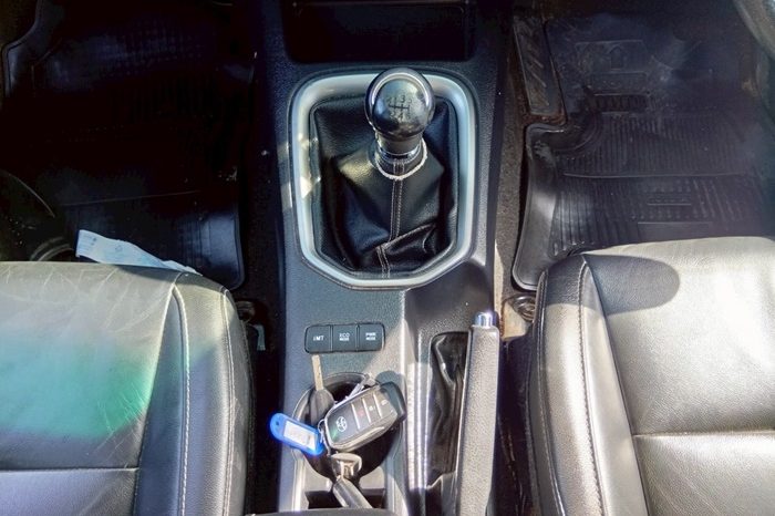 REVO 4WD 2020 2.8G MT DOUBLE CAB SILVER  7059 full