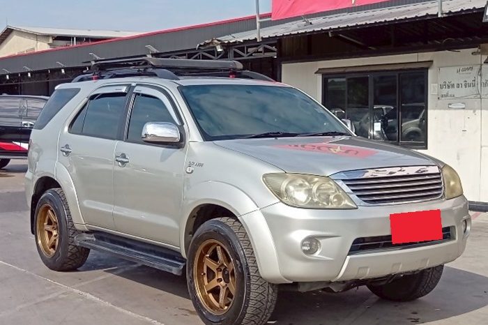 TOYOTA 4WD 2006 2.7V AT FORTUNER SILVER  7486 full