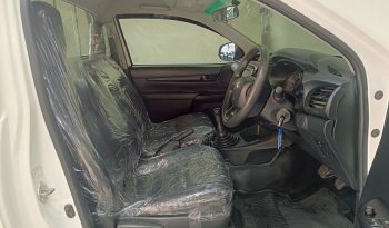 REVO 2WD 2019 2.4J MT STANDARD WHITE  7648 full