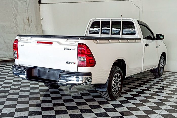 REVO 2WD 2019 2.4J MT STANDARD WHITE  7648 full