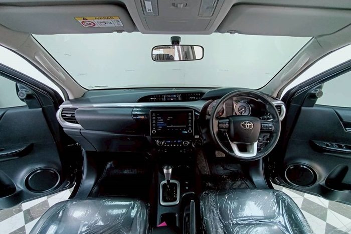 REVO 4WD 2021 2.8G AT DOUBLE CAB BLACK  8656 full