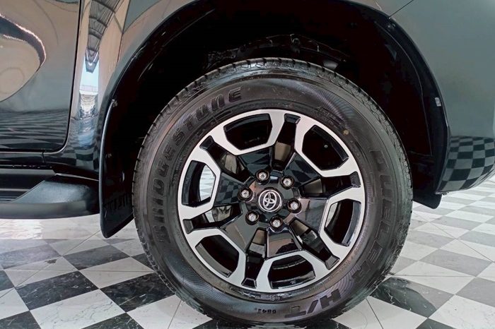 REVO 4WD 2021 2.8G AT DOUBLE CAB BLACK  8656 full