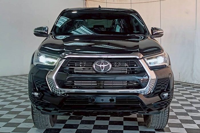 REVO 4WD 2021 2.8G AT DOUBLE CAB BLACK  8656 full