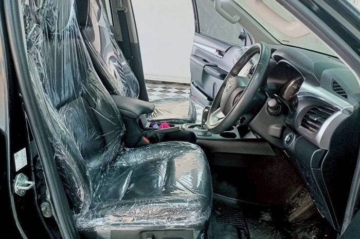 REVO 4WD 2021 2.8G AT DOUBLE CAB BLACK  8656 full