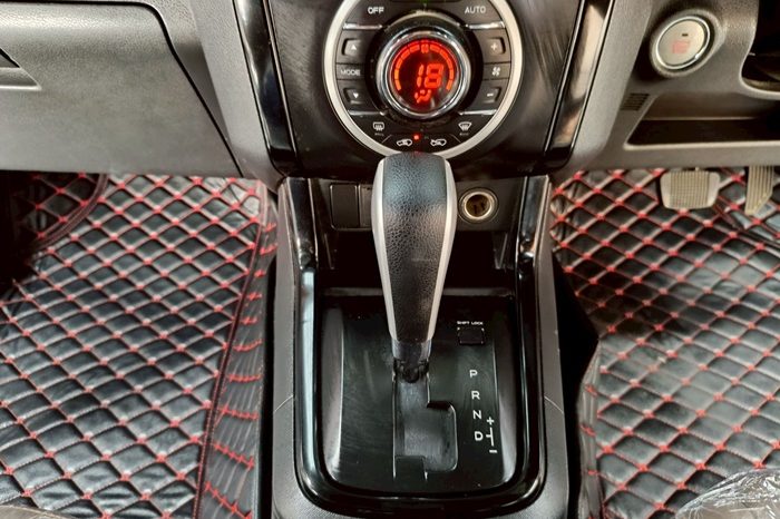 ISUZU 4WD 2019 3.0 AT DOUBLE CAB WHITE  8732 full