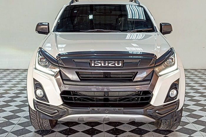 ISUZU 4WD 2019 3.0 AT DOUBLE CAB WHITE  8732 full