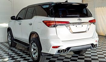 TOYOTA 2WD 2015 2.7V AT FORTUNER WHITE  909 full