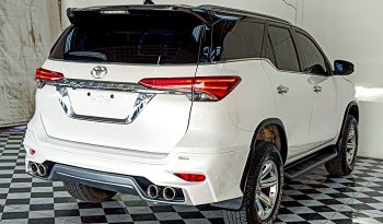 TOYOTA 2WD 2015 2.7V AT FORTUNER WHITE  909 full