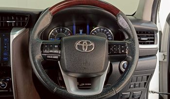 TOYOTA 2WD 2015 2.7V AT FORTUNER WHITE  909 full