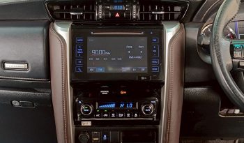 TOYOTA 2WD 2015 2.7V AT FORTUNER WHITE  909 full