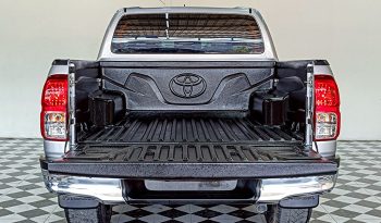 REVO PRE 2018 2.4E AT DOUBLE CAB SILVER  9359 full