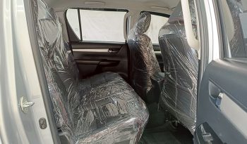 REVO PRE 2018 2.4E AT DOUBLE CAB SILVER  9359 full