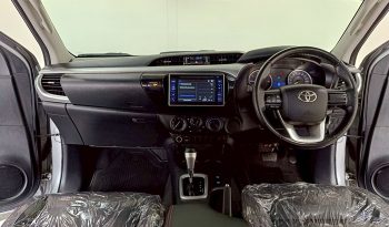 REVO PRE 2018 2.4E AT DOUBLE CAB SILVER  9359 full