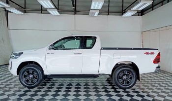 REVO PRE 2021 2.4MID MT SMART CAB WHITE  9482 full