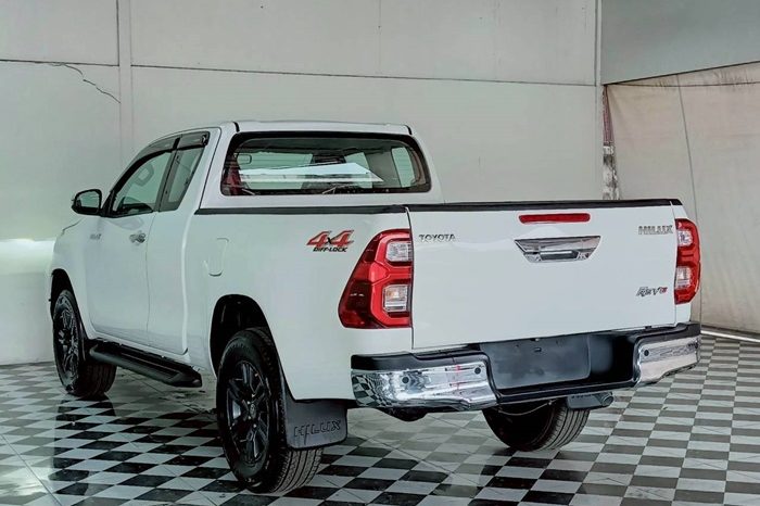 REVO PRE 2021 2.4MID MT SMART CAB WHITE  9482 full