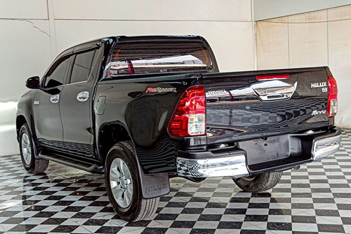 REVO PRE 2018 2.4E AT DOUBLE CAB BLACK  9506 full