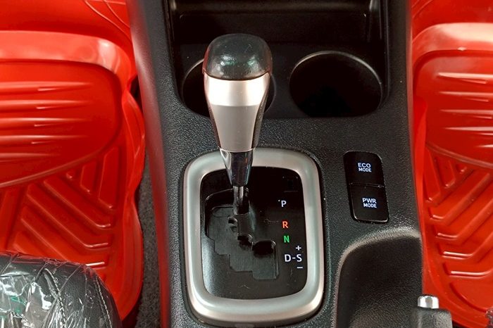 REVO PRE 2018 2.4E AT DOUBLE CAB BLACK  9506 full