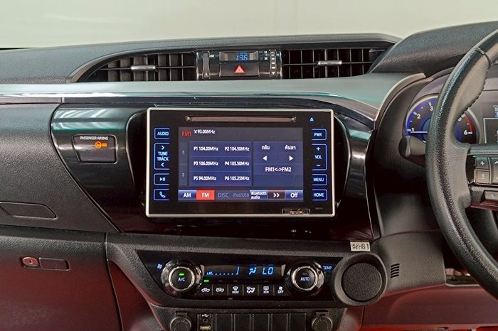 REVO PRE 2018 2.4E AT DOUBLE CAB BLACK  9506 full