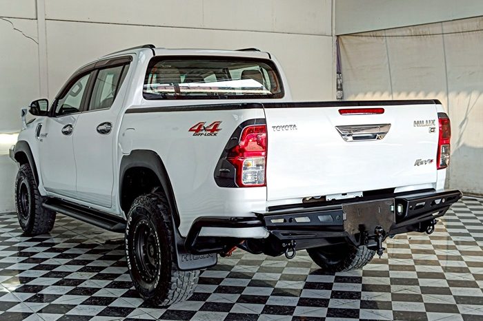 REVO 4WD 2016 2.8G AT DOUBLE CAB WHITE  9834 full