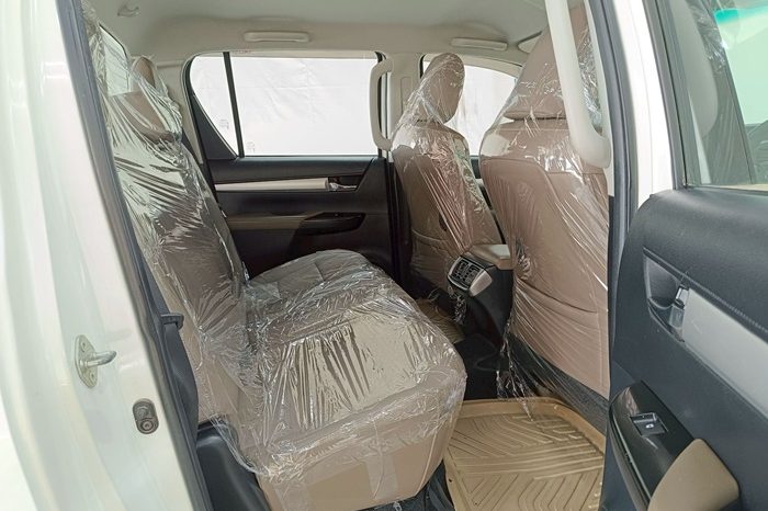 REVO 4WD 2016 2.8G AT DOUBLE CAB WHITE  9834 full