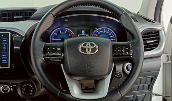 REVO 4WD 2016 2.8G AT DOUBLE CAB WHITE  9834 full