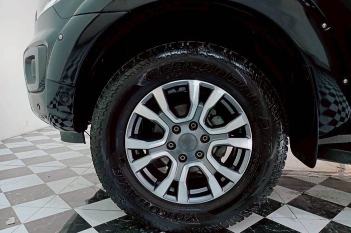 FORD 4WD 2019 2.0 AT DOUBLE CAB BLACK  9950 full