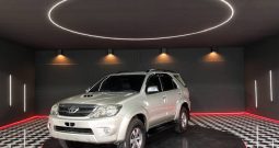 TOYOTA 4WD 2006 3.0V AT FORTUNER SILVER  7986