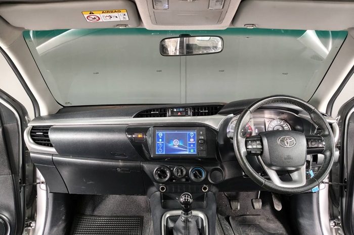 REVO 2WD 2021 2.4 MID MT SMART CAB SILVER  6536 full