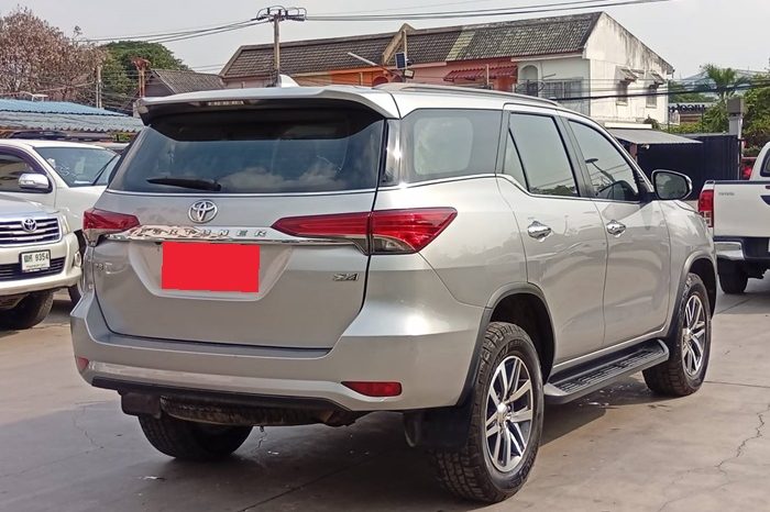 TOYOTA 4WD 2015 2.8V AT FORTUNER SILVER  2908 full