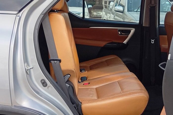 TOYOTA 4WD 2015 2.8V AT FORTUNER SILVER  2908 full