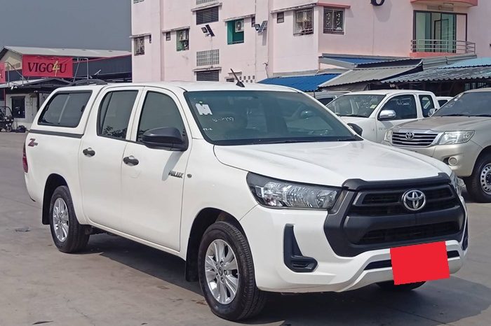 REVO 2WD 2020 2.4 MID AT DOUBLE CAB WHITE  3059 full