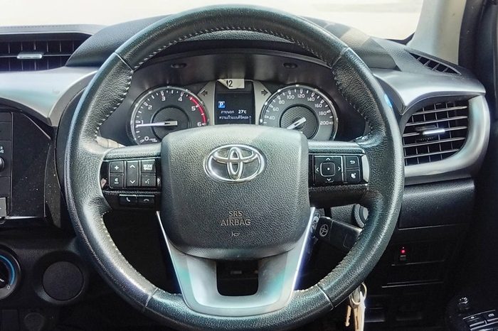 REVO 2WD 2020 2.4 MID AT DOUBLE CAB WHITE  3059 full