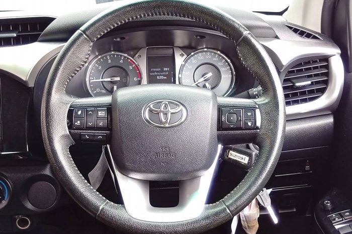 REVO 2WD 2021 2.4 MID MT SMART CAB SILVER  6536 full