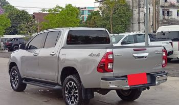 REVO 4WD 2021 2.8G AT DOUBLE CAB SILVER  7418 full