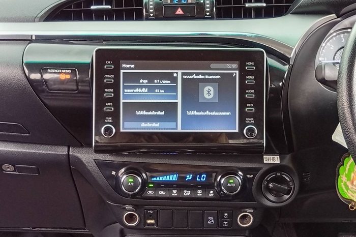 REVO 4WD 2021 2.8G AT DOUBLE CAB SILVER  7418 full