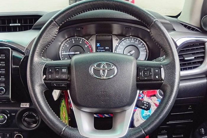 REVO 4WD 2021 2.8G AT DOUBLE CAB SILVER  7418 full