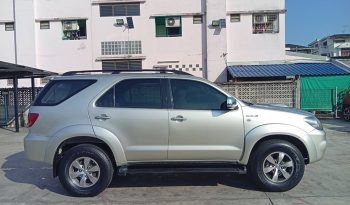 TOYOTA 4WD 2006 3.0V AT FORTUNER SILVER  7986 full