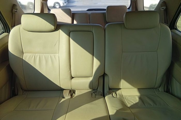 TOYOTA 4WD 2006 3.0V AT FORTUNER SILVER  7986 full