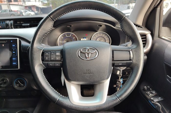 REVO PRE 2018 2.4E AT SMART CAB SILVER  198 full