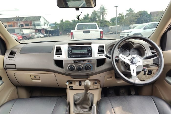 VIGO 2WD 2012 2.7J MT DOUBLE CAB BLACK  7627 full