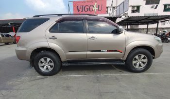 TOYOTA 4WD 2005 2.7V AT FORTUNER SILVER  4565 full