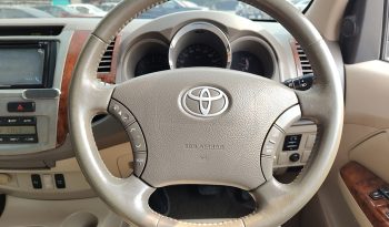 TOYOTA 4WD 2005 2.7V AT FORTUNER SILVER  4565 full